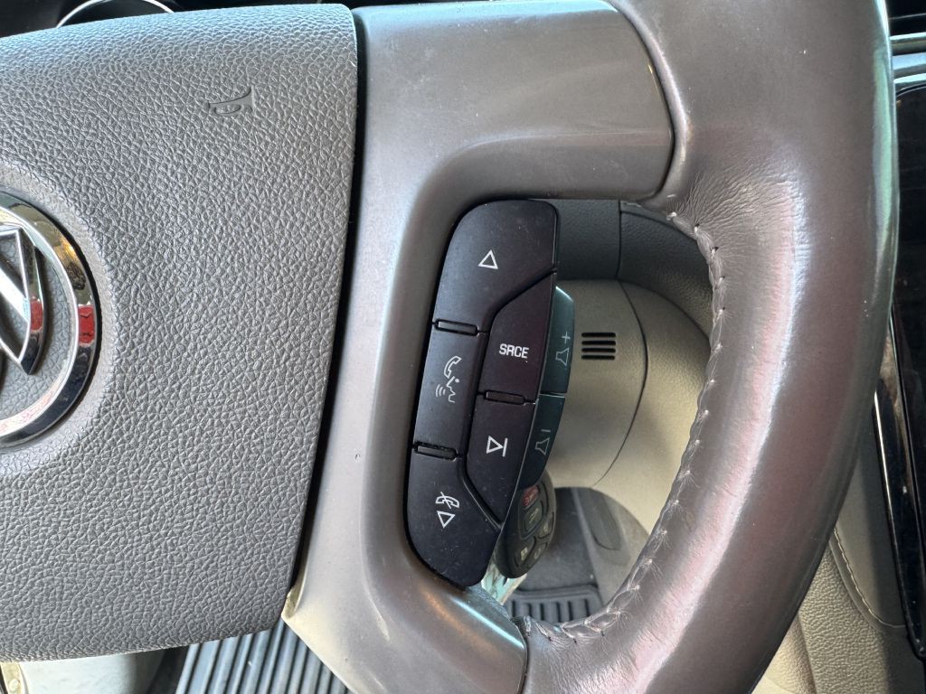 2017 Buick Enclave Image 18