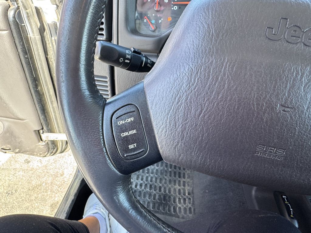 2001 Jeep Wrangler Image 11