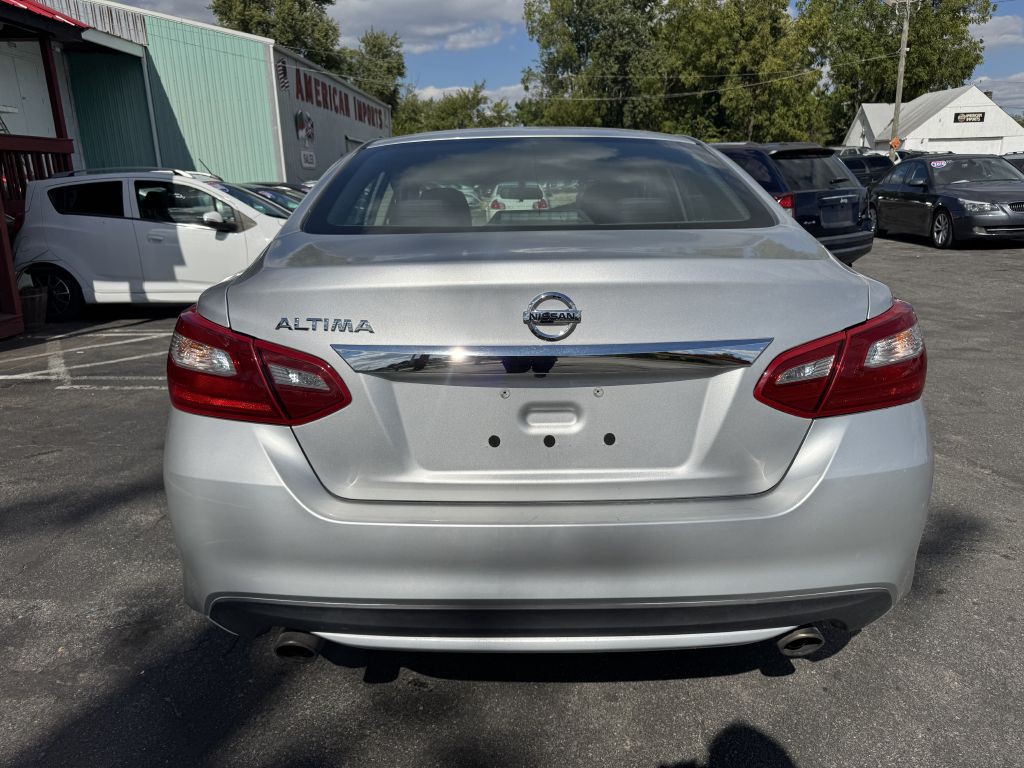 2018 Nissan Altima Image 4