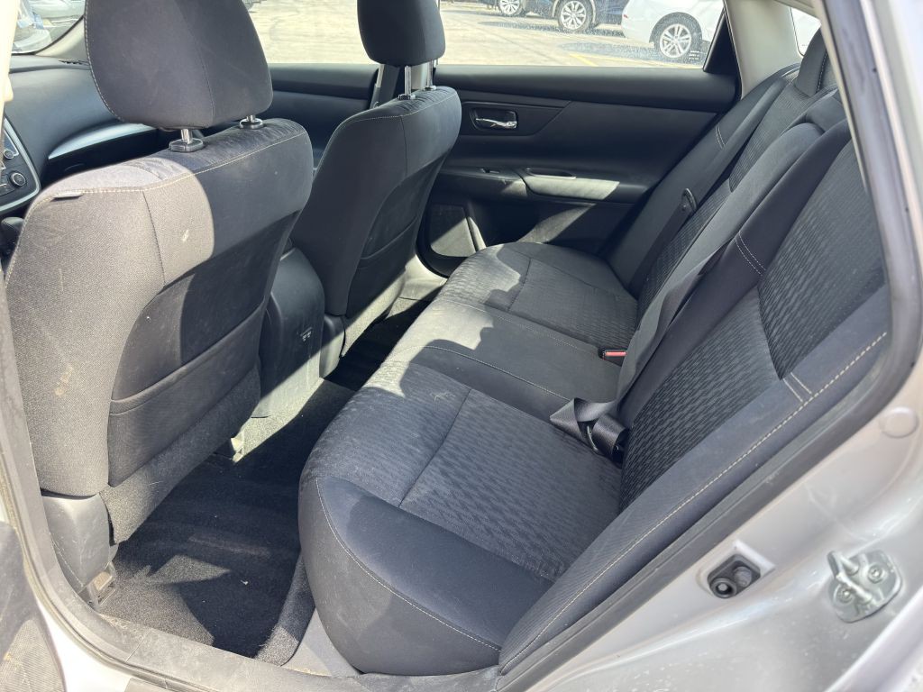 2018 Nissan Altima Image 5