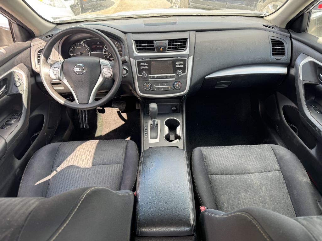 2018 Nissan Altima Image 7