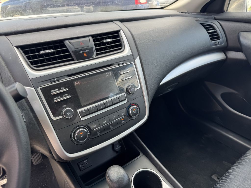 2018 Nissan Altima Image 11