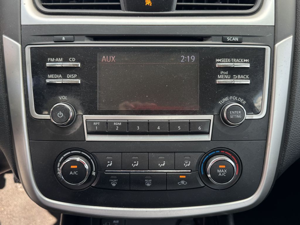 2018 Nissan Altima Image 19