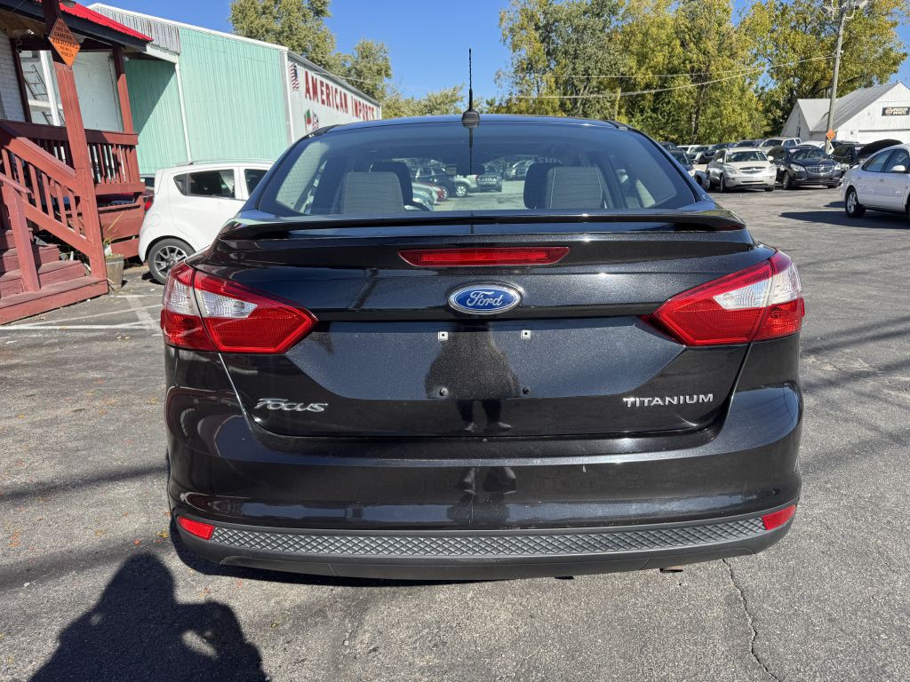 2012 Ford Focus Image 4