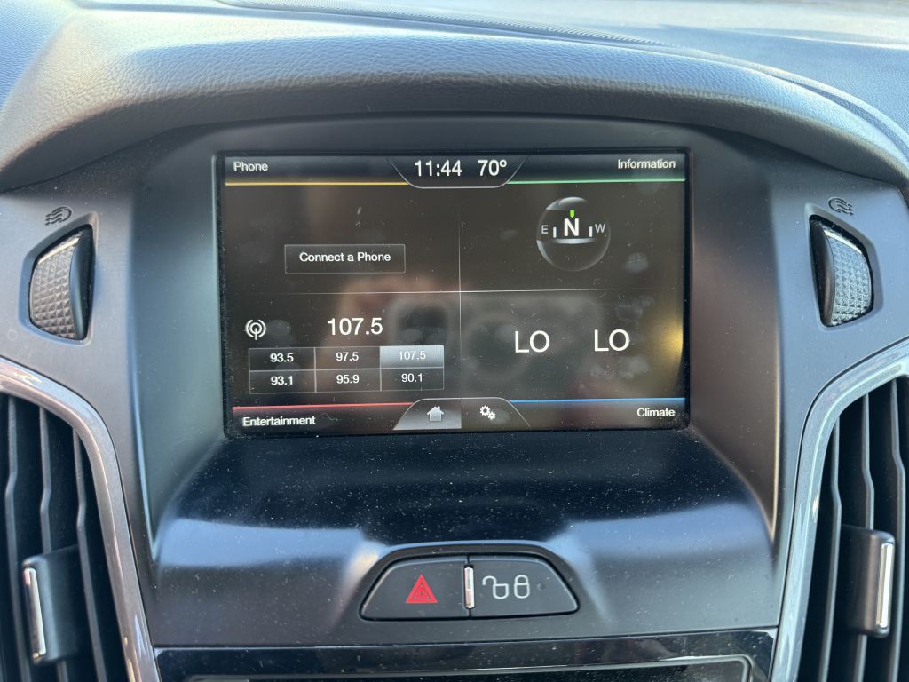 2012 Ford Focus Image 16