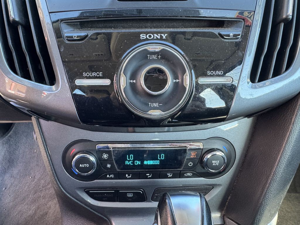 2012 Ford Focus Image 17