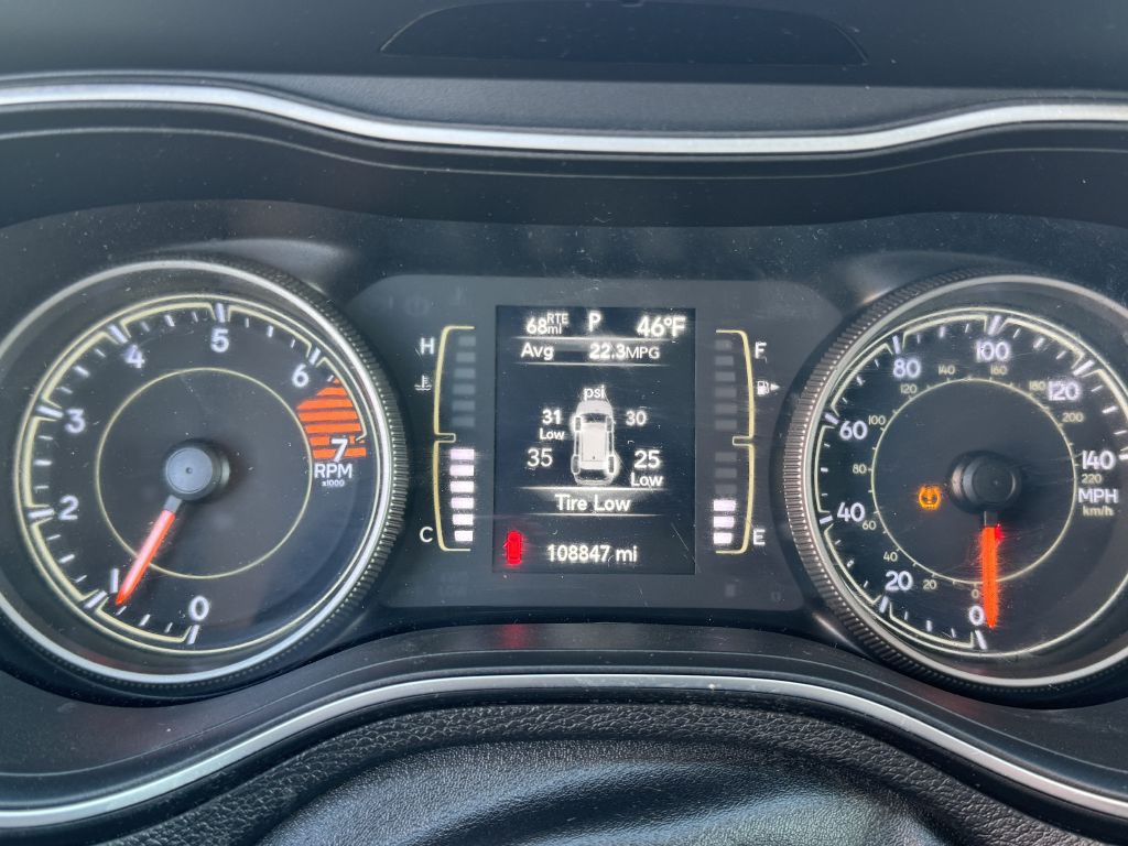 2019 Jeep Cherokee Image 14