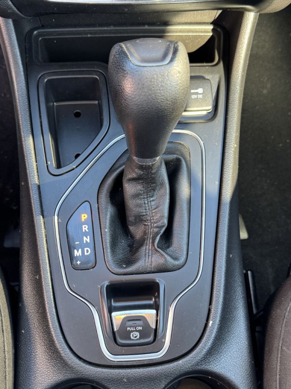 2019 Jeep Cherokee Image 19