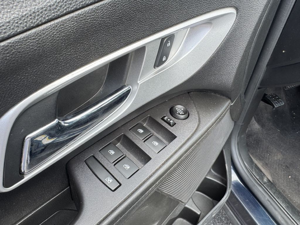 2016 Chevrolet Equinox Image 9