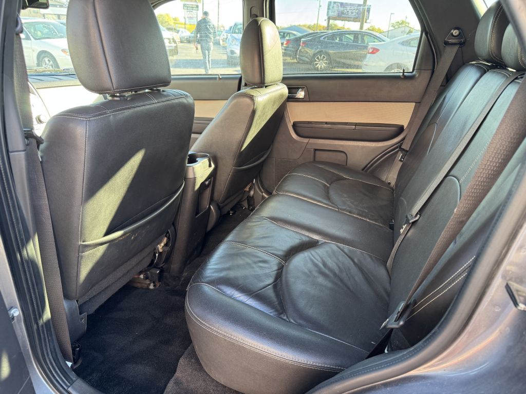 2010 Mercury Mariner Image 5