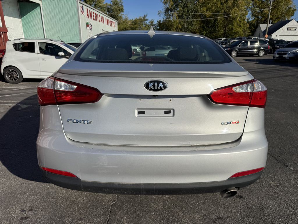 2016 Kia Forte Image 4