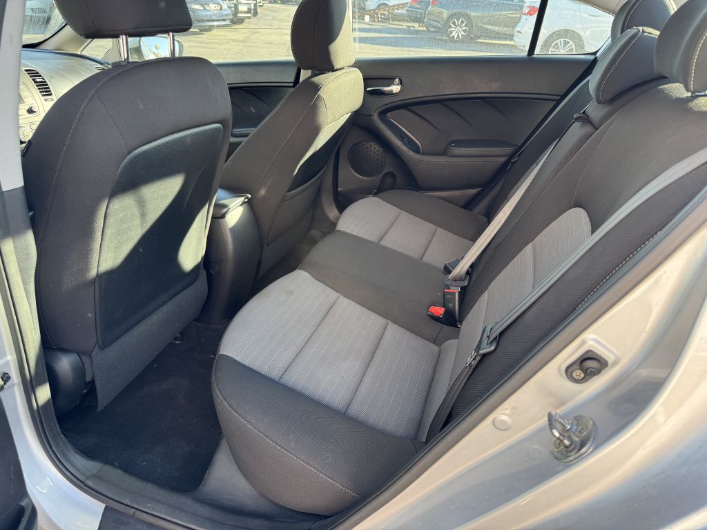 2016 Kia Forte Image 5