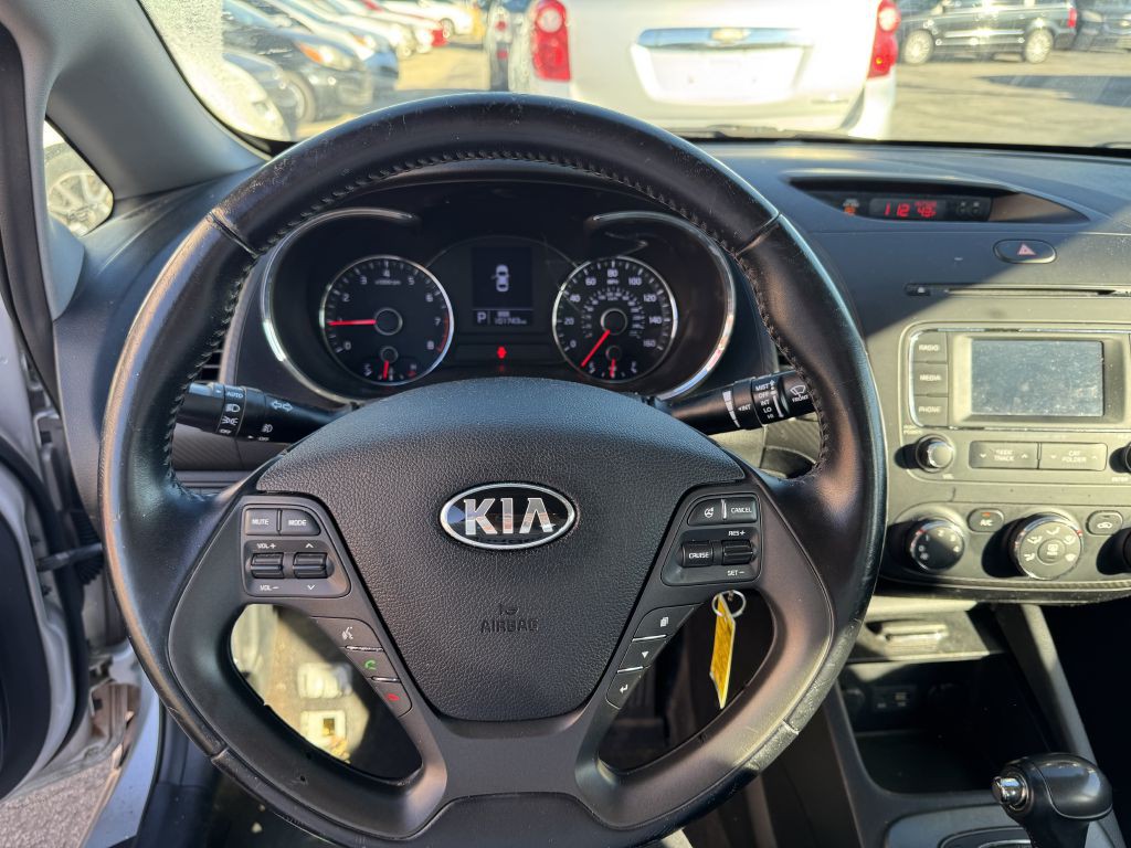 2016 Kia Forte Image 9