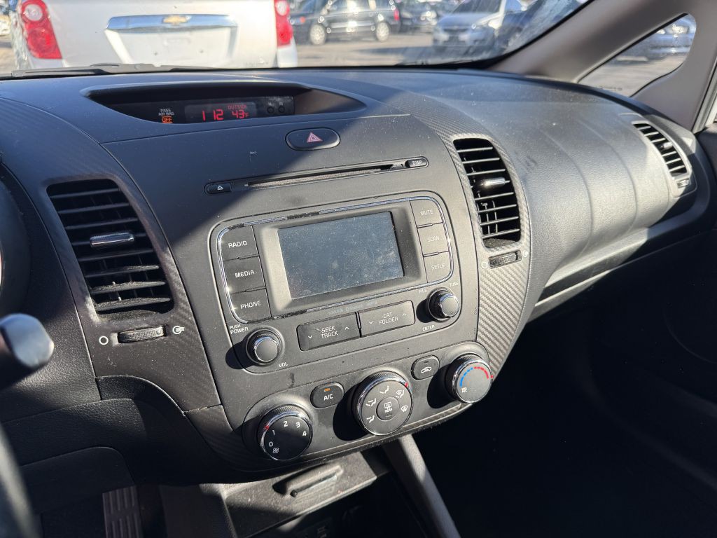 2016 Kia Forte Image 10