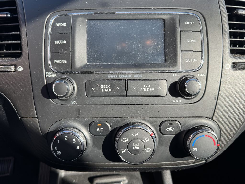 2016 Kia Forte Image 17