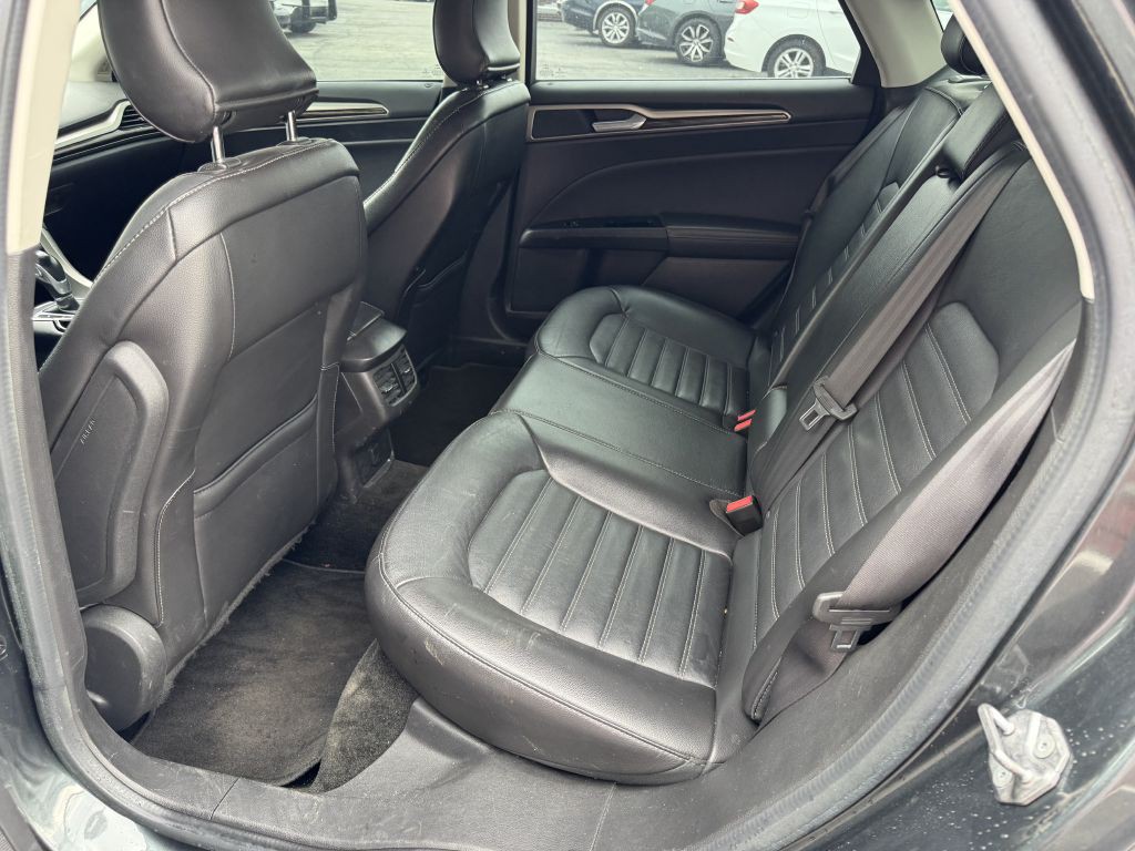 2016 Ford Fusion Image 5
