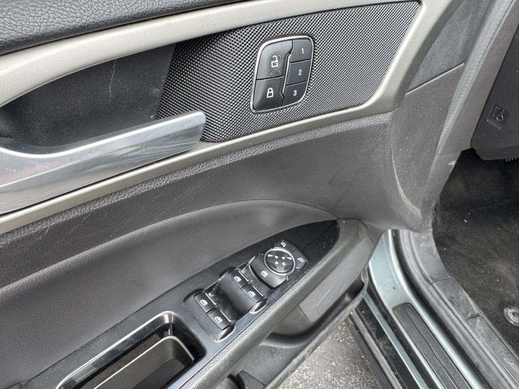 2016 Ford Fusion Image 8