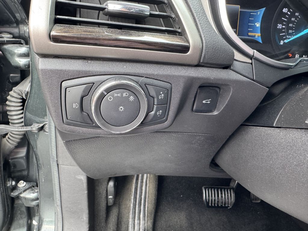 2016 Ford Fusion Image 11