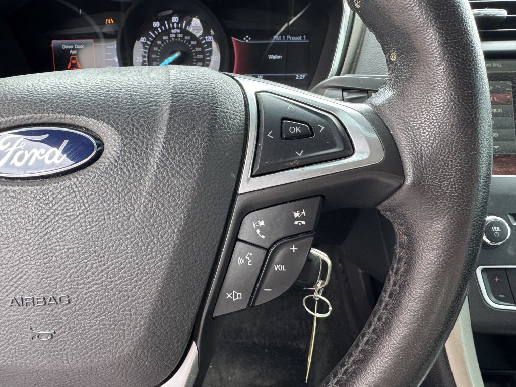 2016 Ford Fusion Image 13