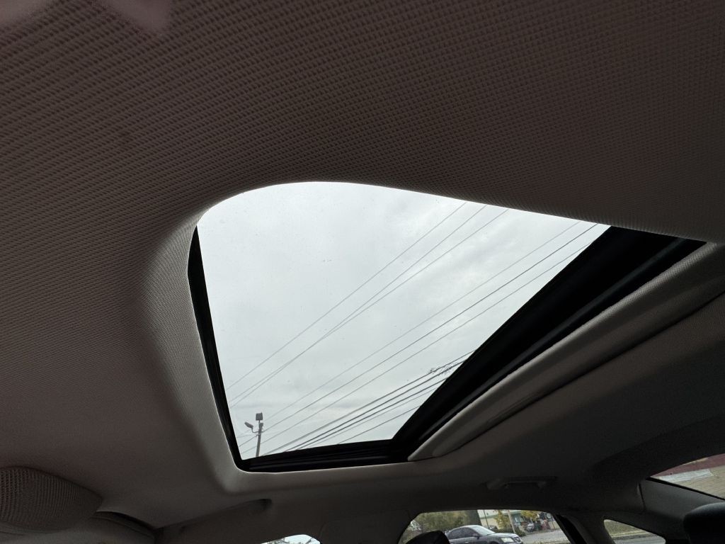 2016 Ford Fusion Image 19