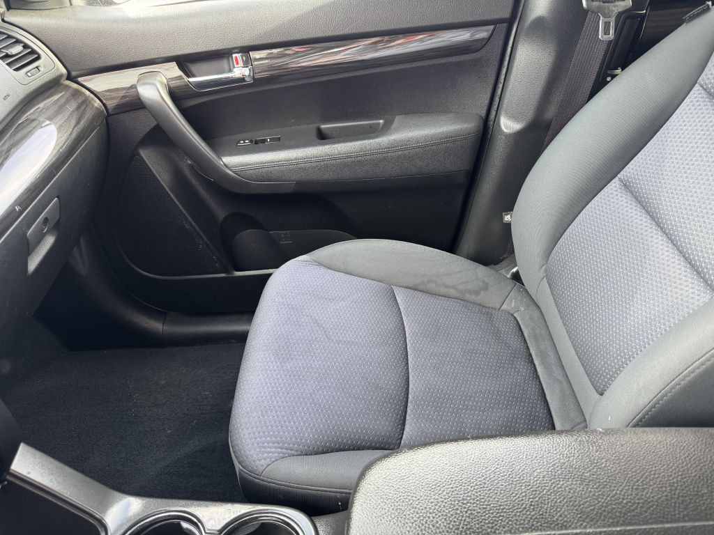 2012 Kia Sorento Image 14