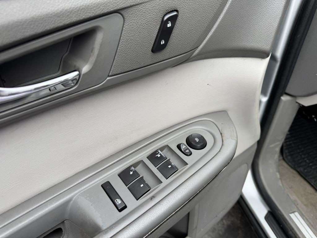 2015 GMC Acadia Image 13