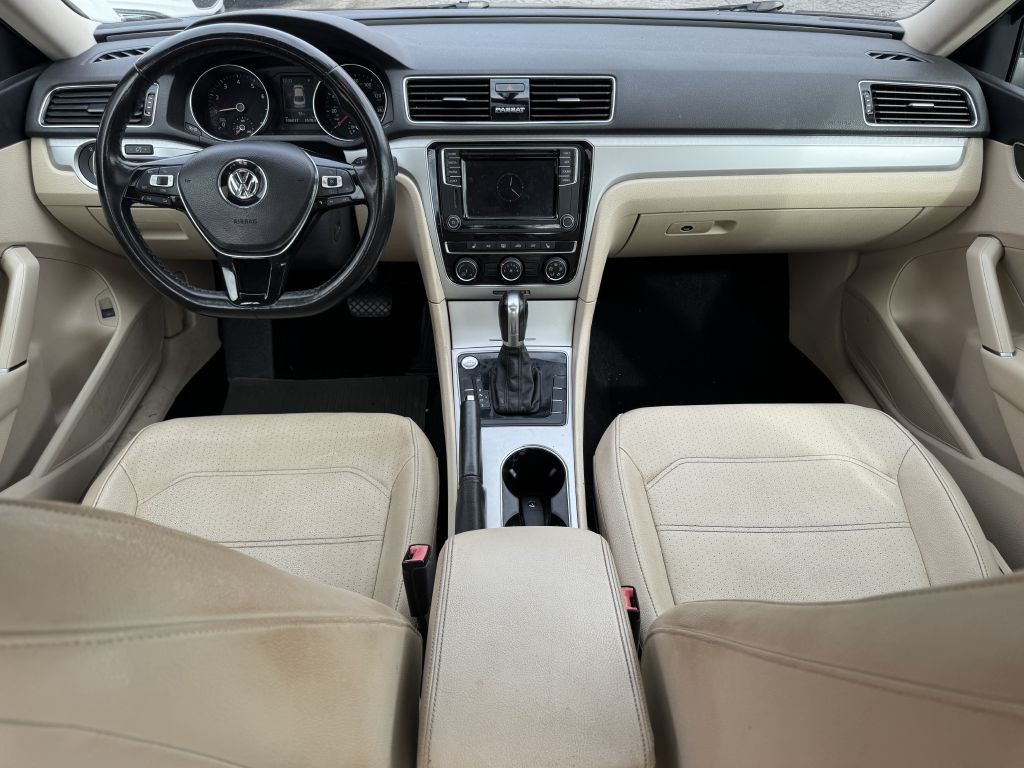 2019 Volkswagen Passat Image 7