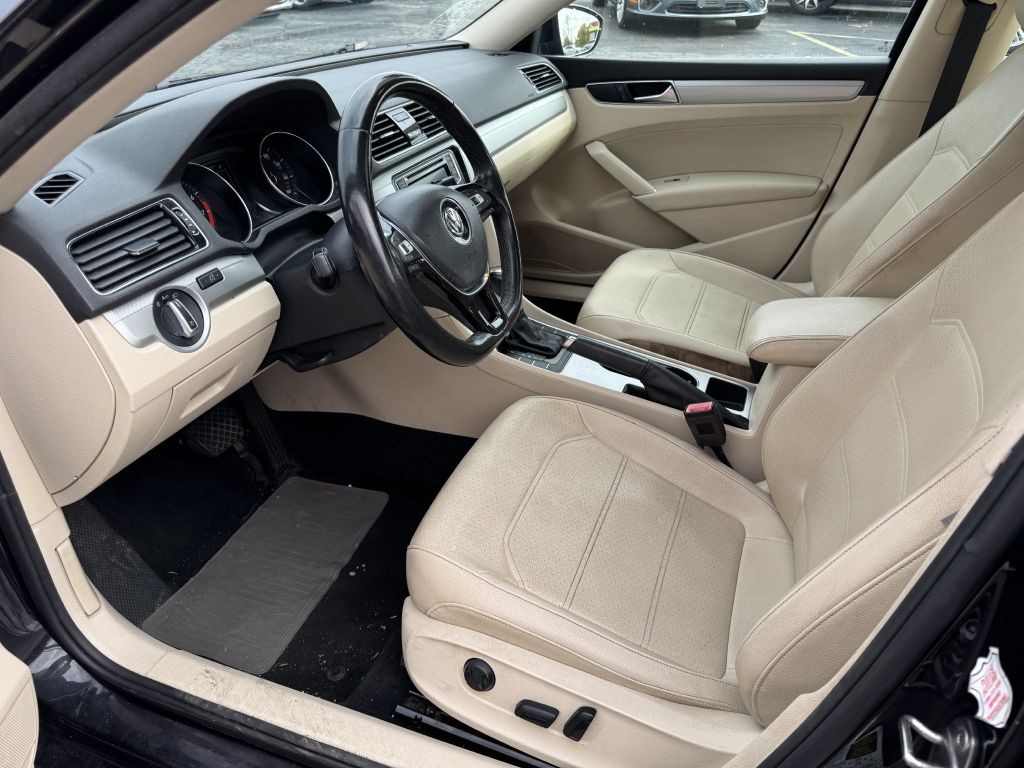2019 Volkswagen Passat Image 11