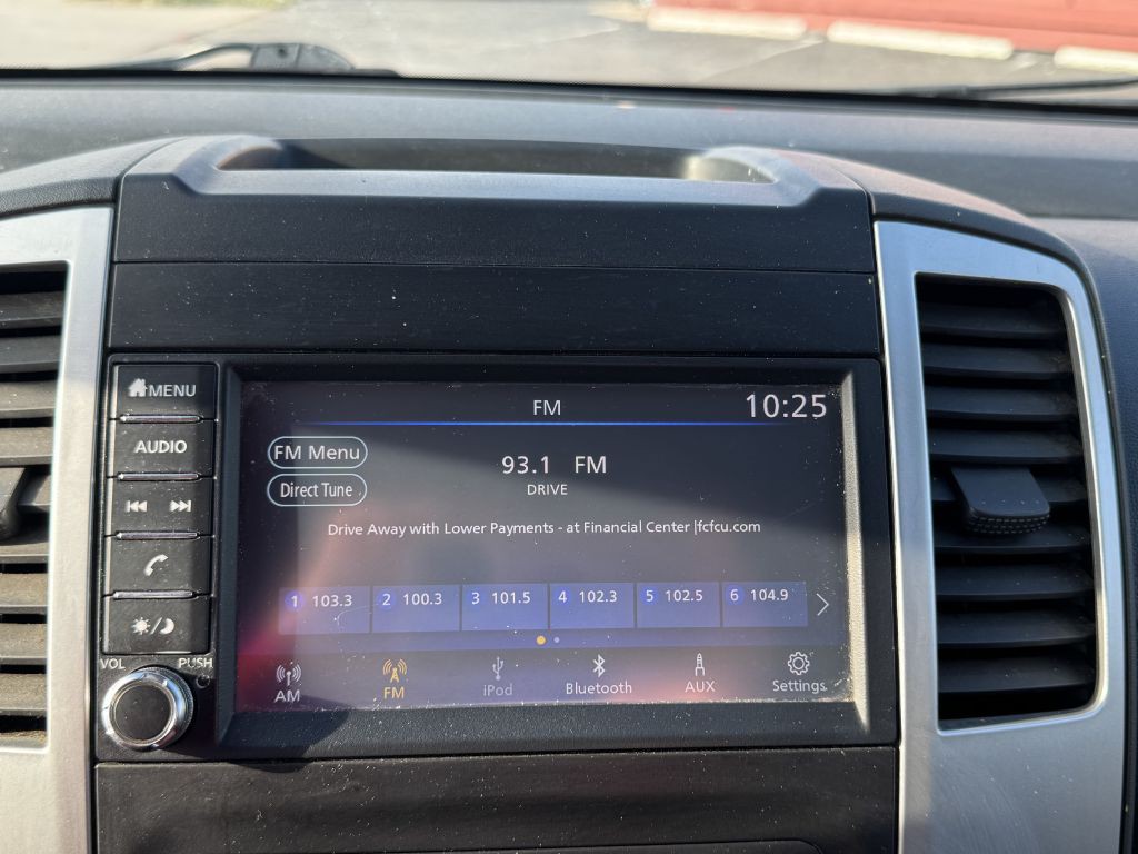 2019 Nissan Frontier Image 15