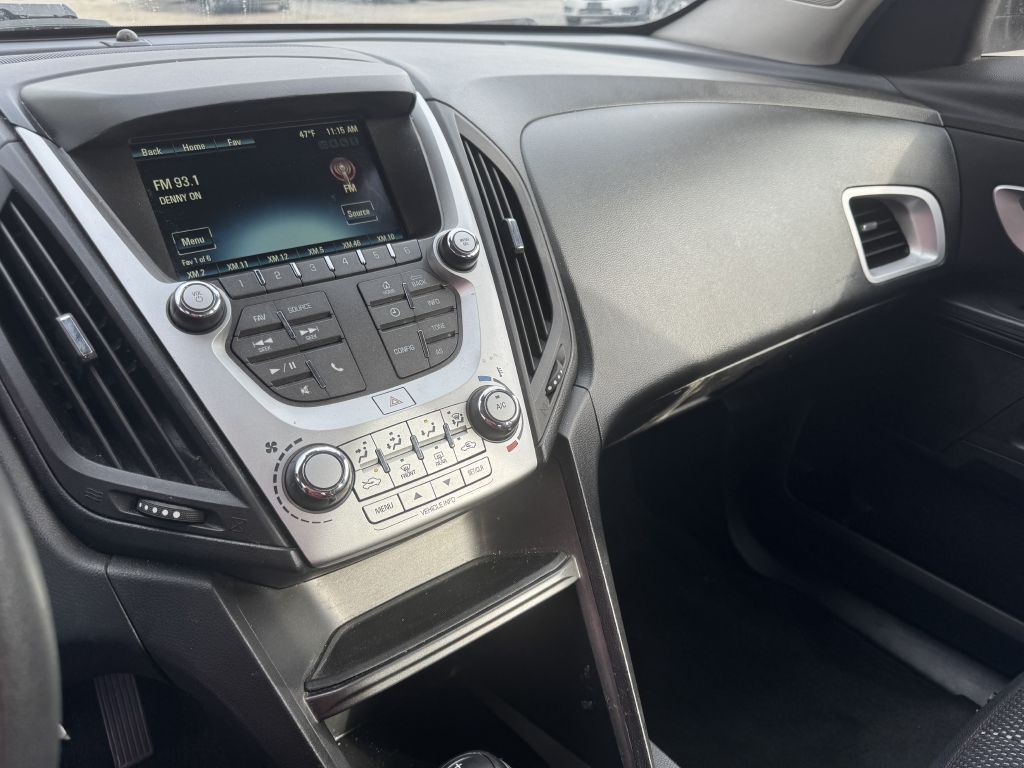 2017 Chevrolet Equinox Image 12