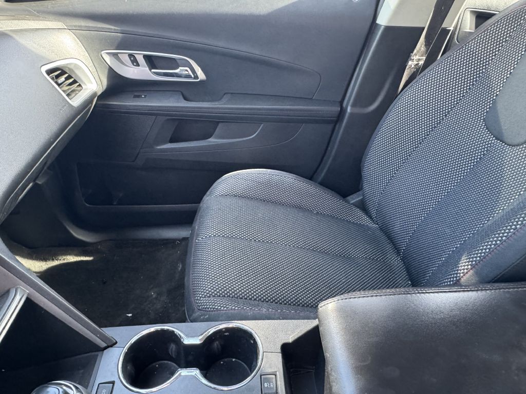 2017 Chevrolet Equinox Image 12