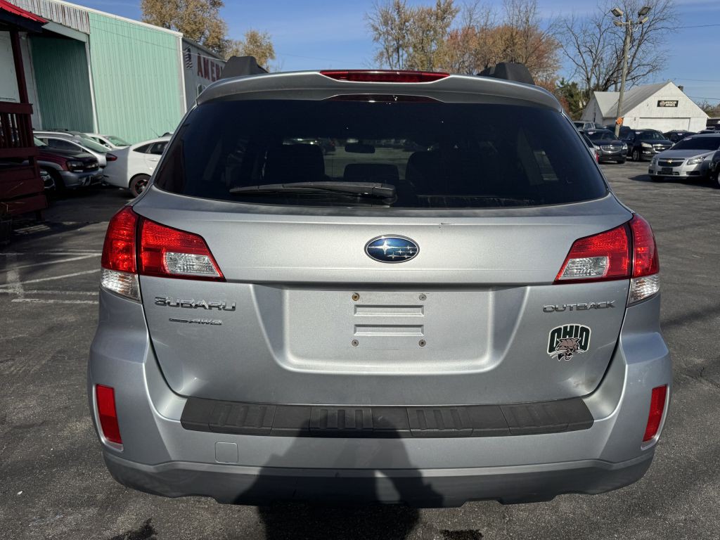 2013 Subaru Outback Image 4