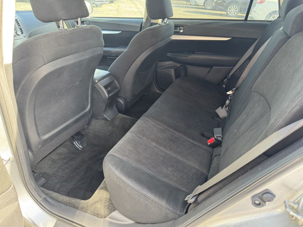 2013 Subaru Outback Image 5