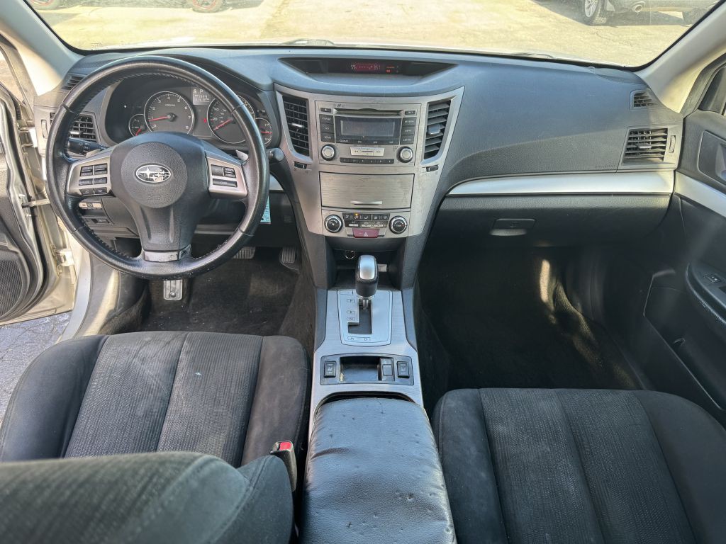2013 Subaru Outback Image 6