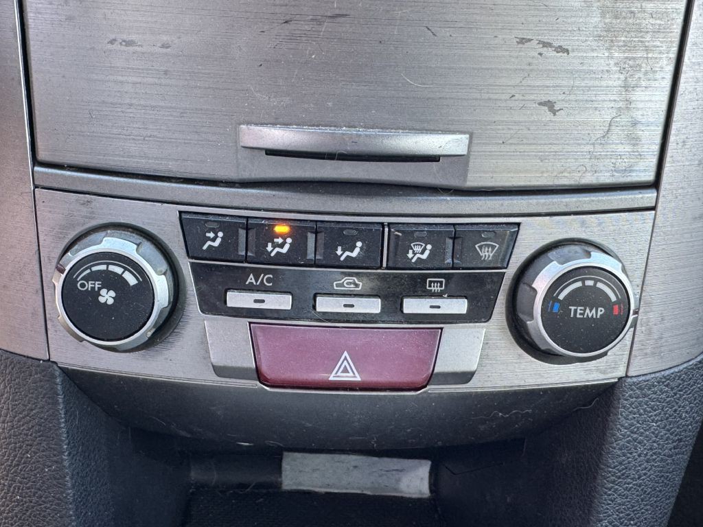 2013 Subaru Outback Image 17