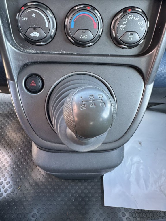 2006 Honda Element Image 19