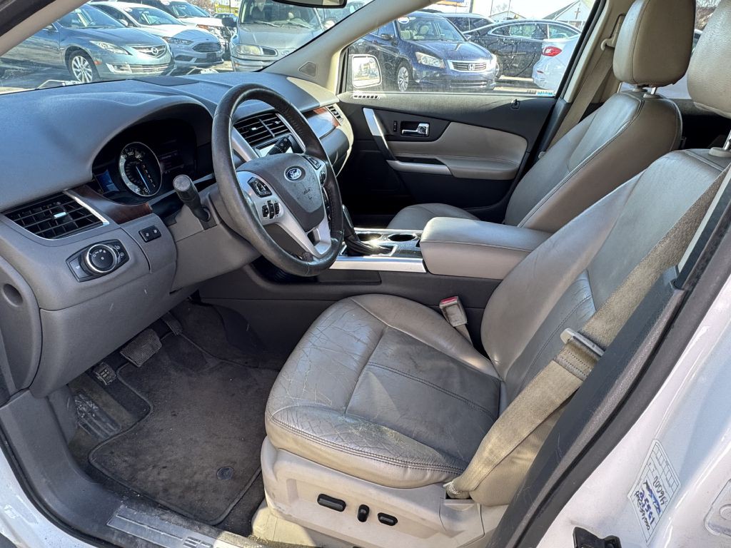 2013 Ford Edge Image 9