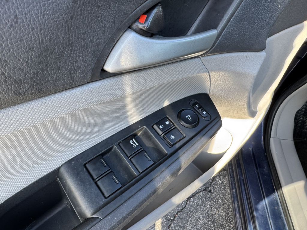 2009 Honda Accord Image 7