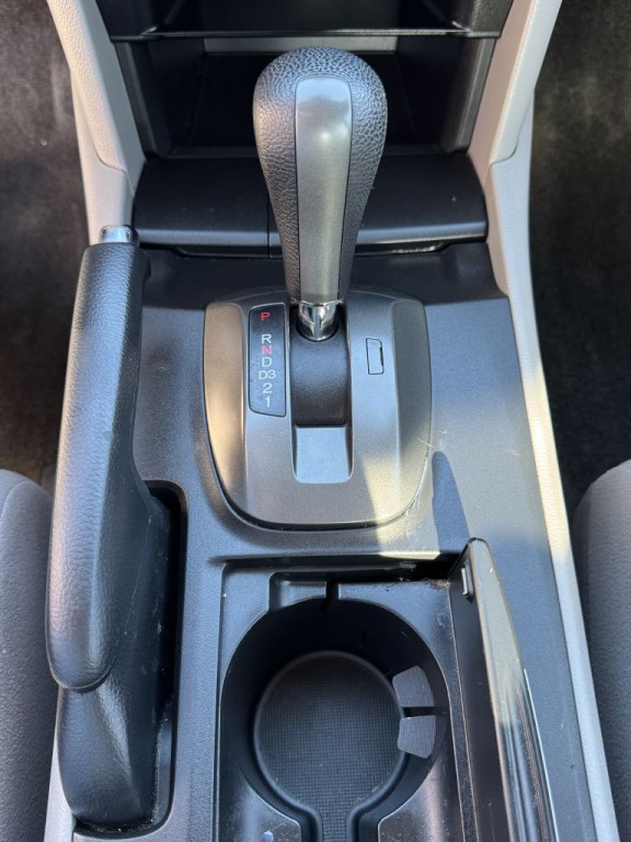 2009 Honda Accord Image 16