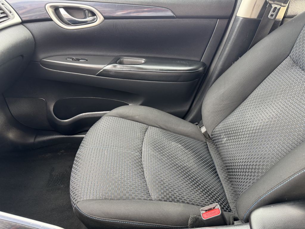 2018 Nissan Sentra Image 12