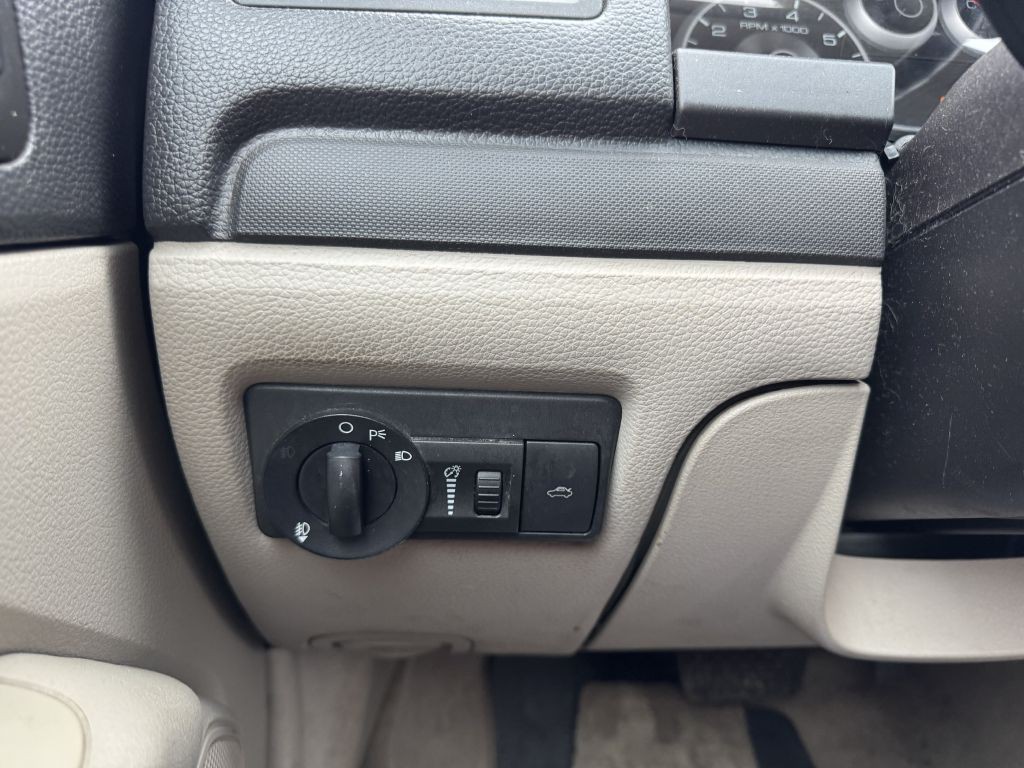 2007 Ford Fusion Image 12