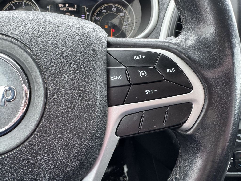 2018 Jeep Cherokee Image 13