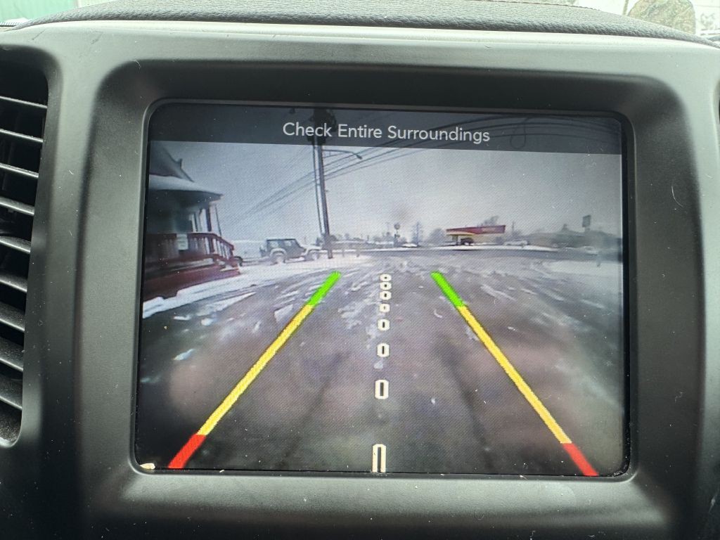 2018 Jeep Cherokee Image 21