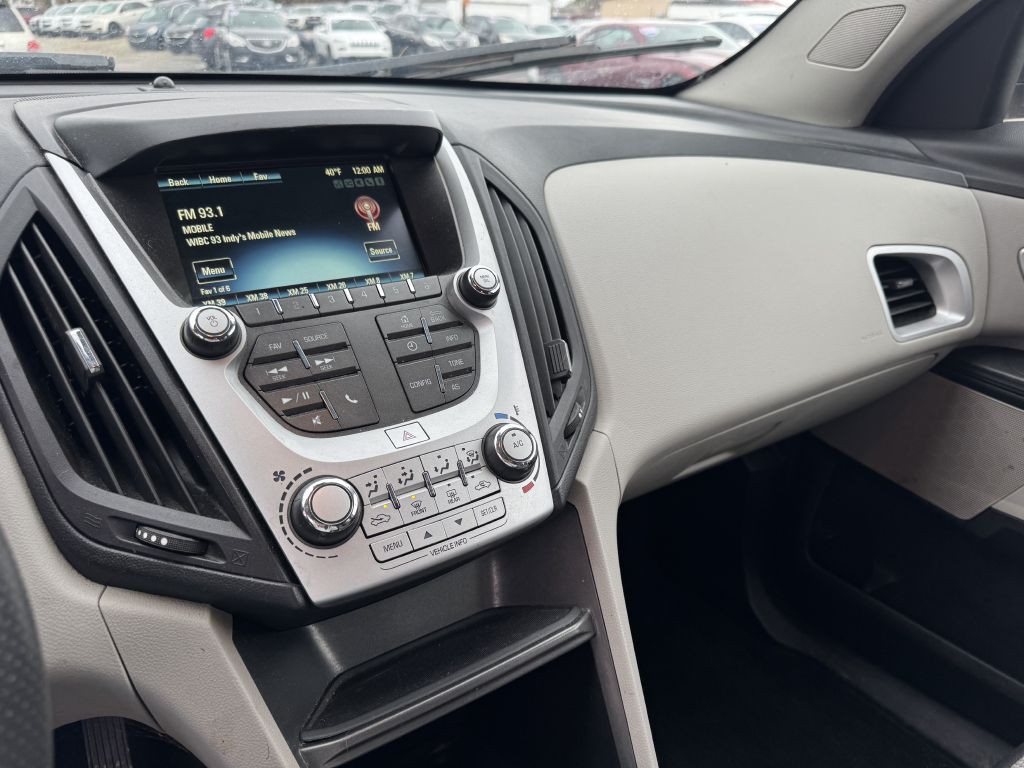 2017 Chevrolet Equinox Image 11