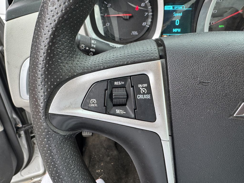 2017 Chevrolet Equinox Image 14