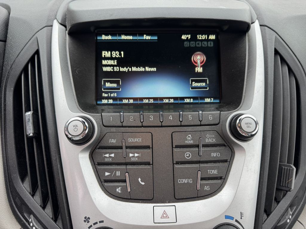 2017 Chevrolet Equinox Image 16