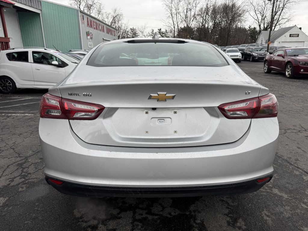 2019 Chevrolet Malibu Image 4
