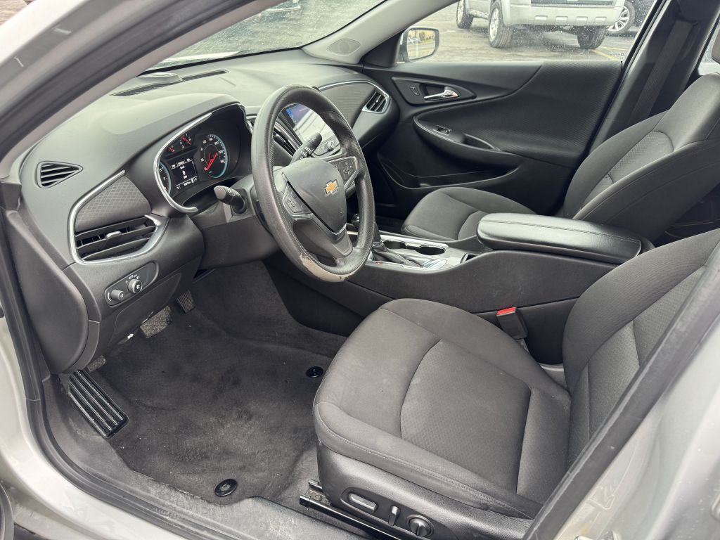 2019 Chevrolet Malibu Image 8