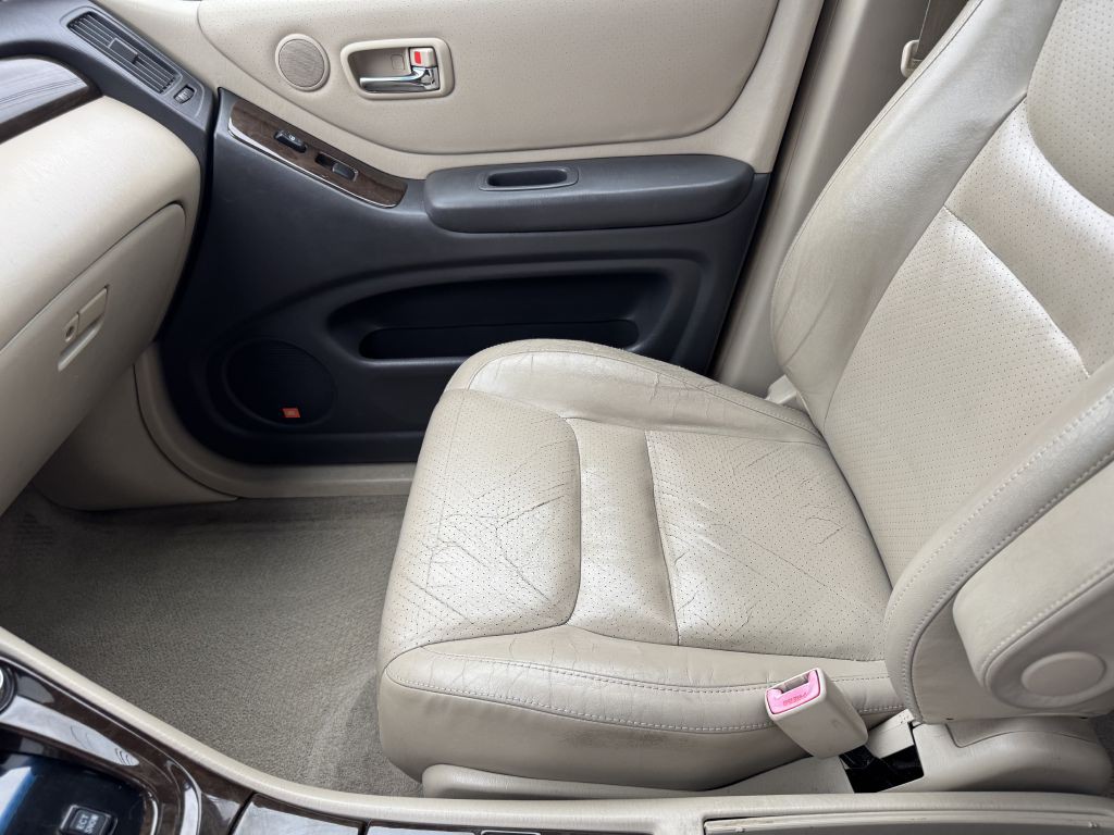 2003 Toyota Highlander Image 12