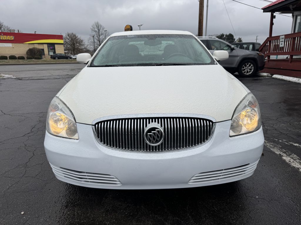2008 Buick Lucerne Image 2